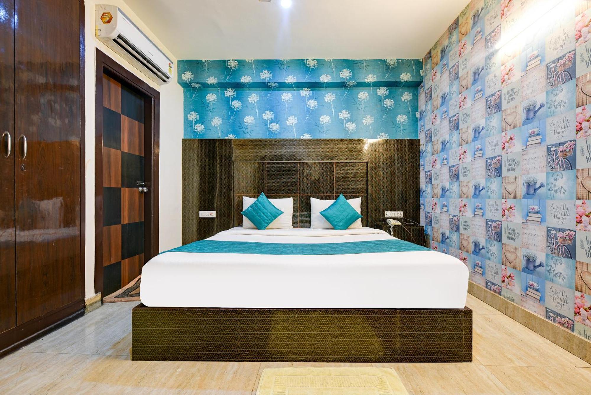 Transit Stay At Delhi Airport Нью-Дели Экстерьер фото