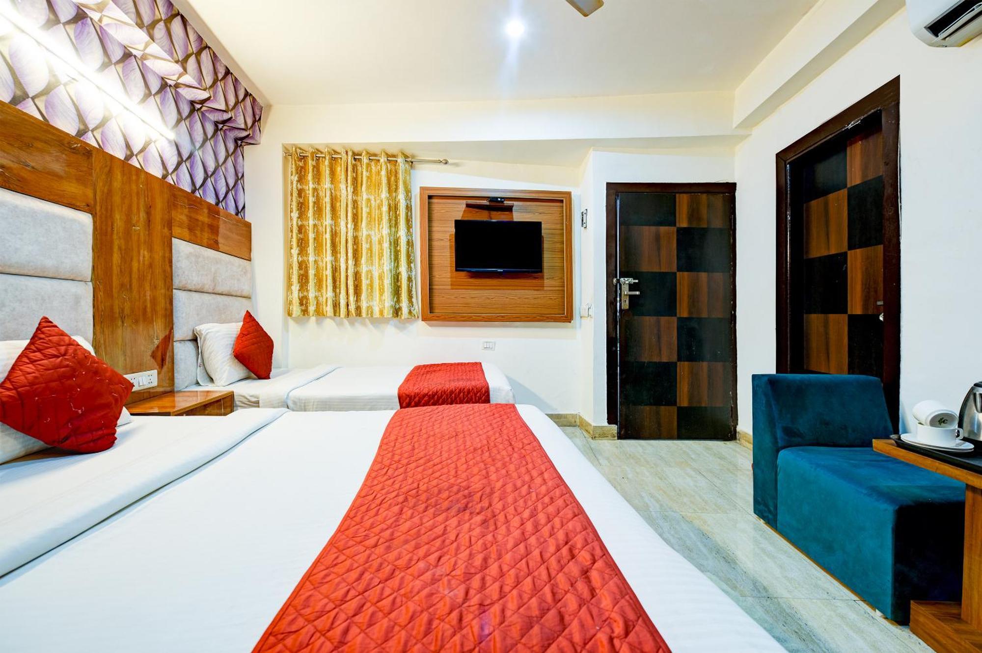 Transit Stay At Delhi Airport Нью-Дели Экстерьер фото